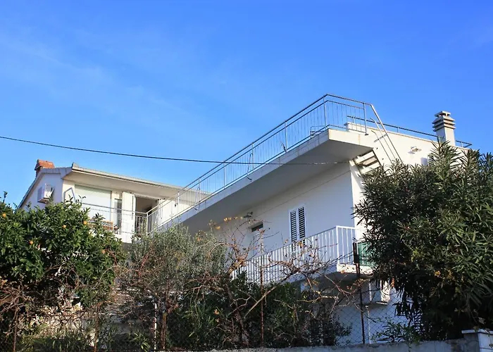 Apartments With A Parking Space Okrug Gornji, Ciovo - 9444 Apartment