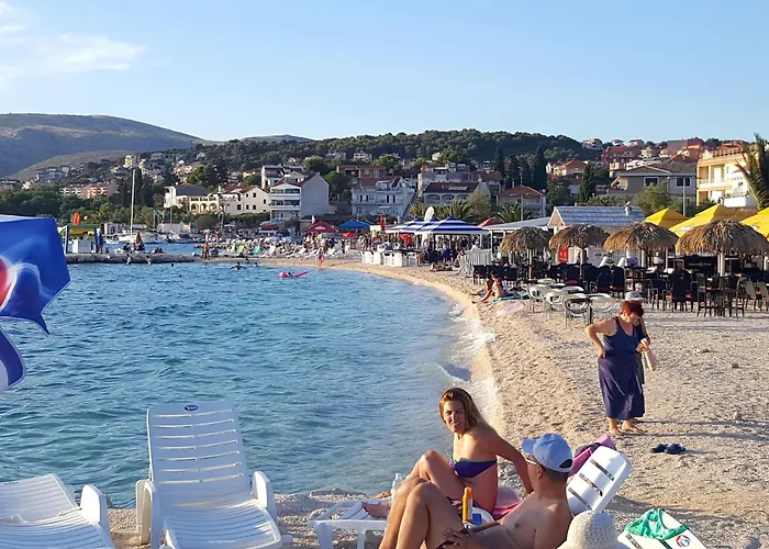 Apartment Apartments With A Parking Space Okrug Gornji, Ciovo - 9444 *