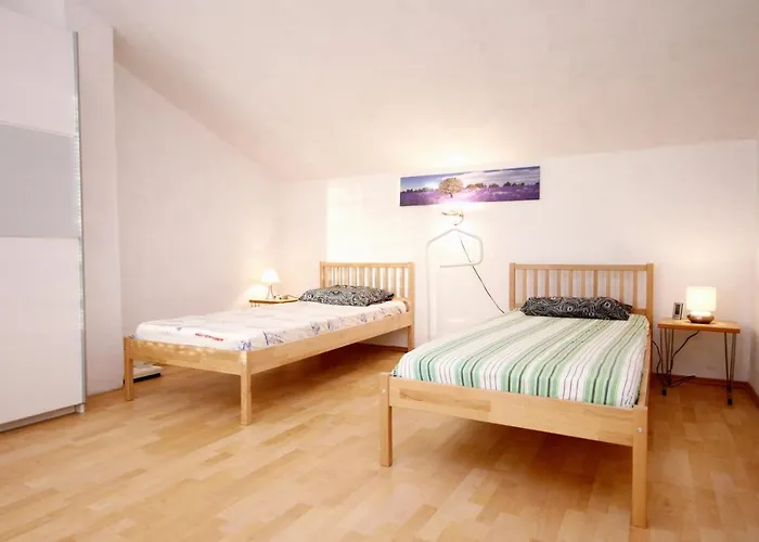 Apartment Apartments With A Parking Space Okrug Gornji, Ciovo - 9444